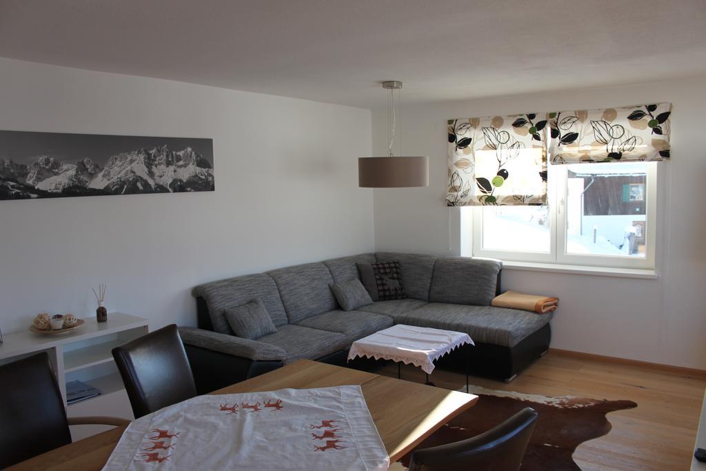 Apartment Am Birkenweg Oberndorf in Tirol Rom bilde