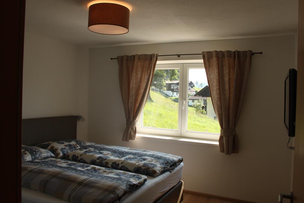 Apartment Am Birkenweg Oberndorf in Tirol Rom bilde